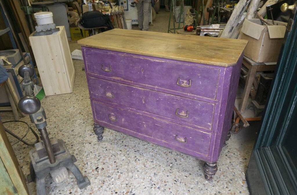 Restyling di un cassettone fine ’800