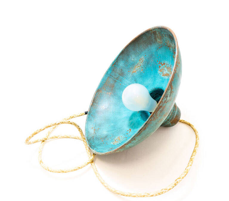 Lampada Malachite: quando il rame diventa luce