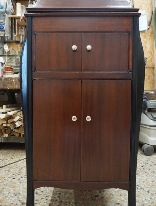 Restauro di un grammofono Victrola VV-80 del 1921: il recupero completo di una voce d’epoca